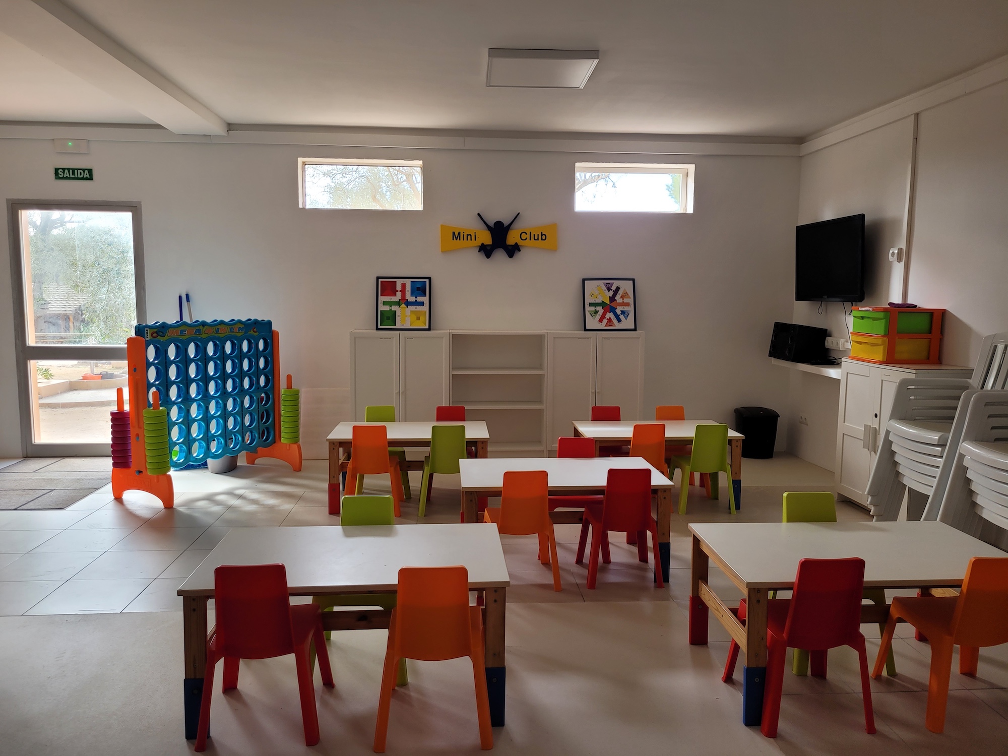 Que peuvent faire les enfants pendant leurs vacances au Camping Calella de Palafrugell ?